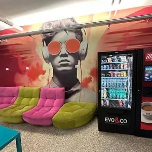  Hostel Cconforthotels Host Centrale